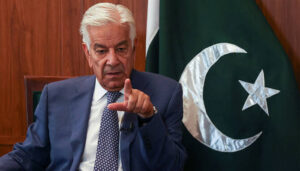 پاکستانی طلبہ کی افغان طلبہ سے یکجہتی محبت سے زیادہ ان کے سیاسی رجحانات کی عکاس ہے: خواجہ آصف